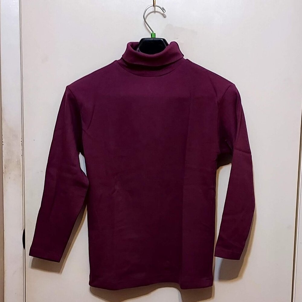 New with Tags Laura Ashley Womans Plum Turtle Neck Pullover.sz S Long Sleeve